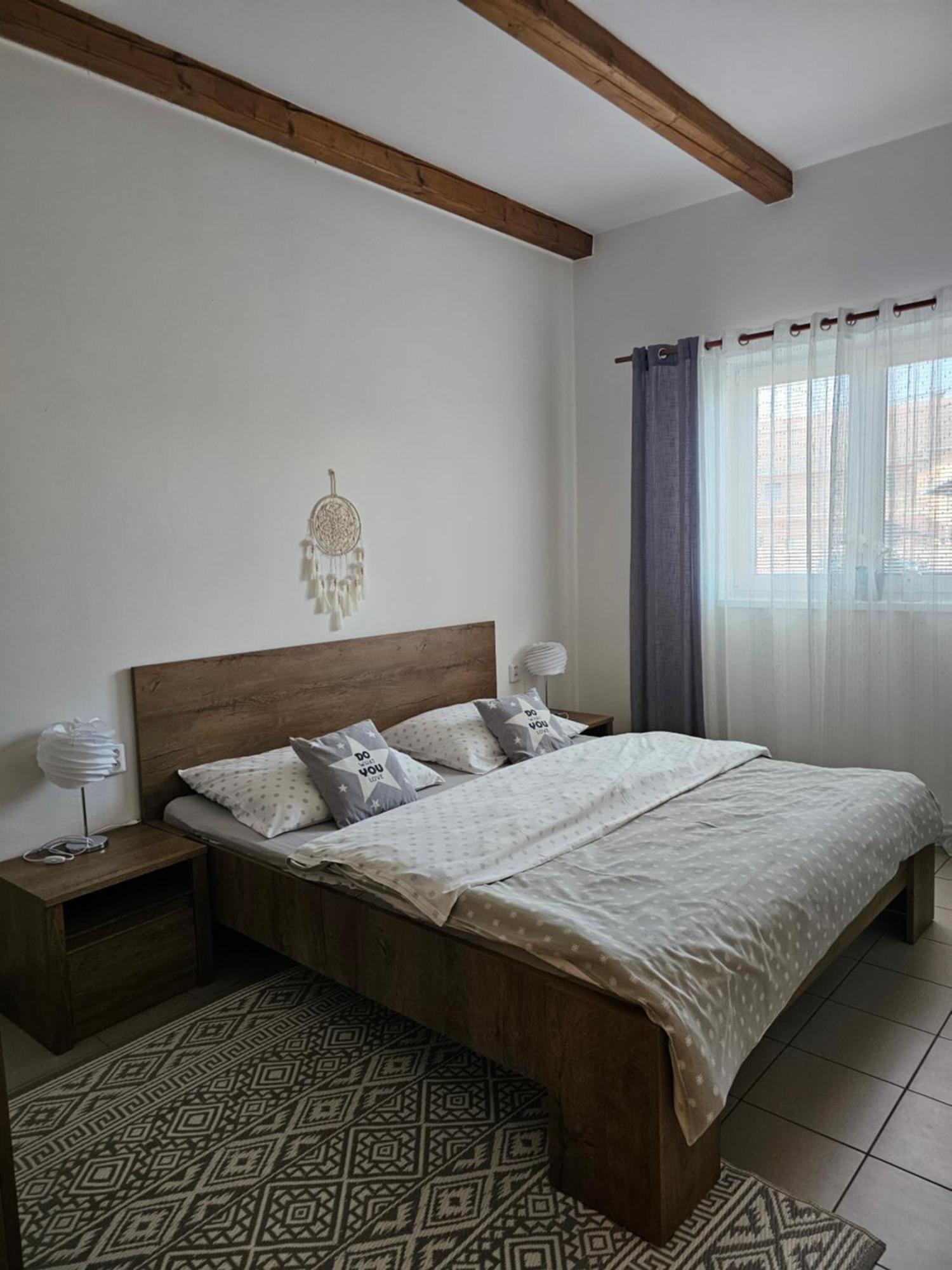 Apartman U Sudu Kobyli Luaran gambar