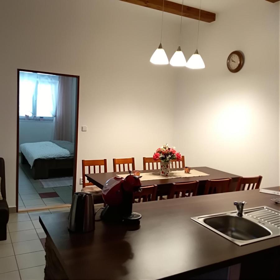 Apartman U Sudu Kobyli Luaran gambar